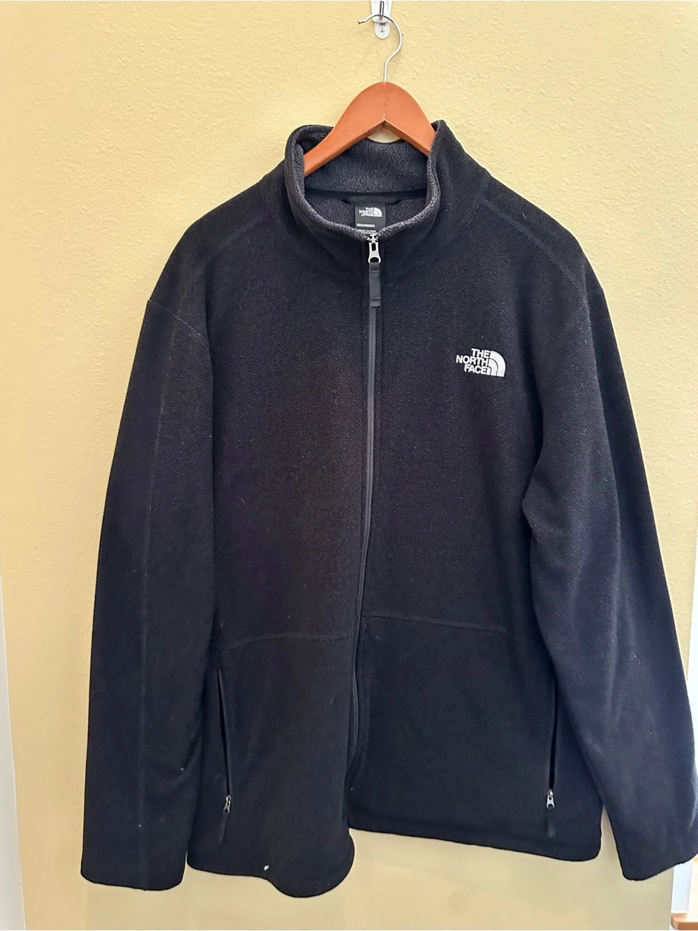 The North Face Black Lightweight Full-Zip Fleece Jacket
